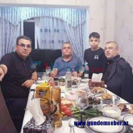 Hacı Surxay içki məclisində – Foto