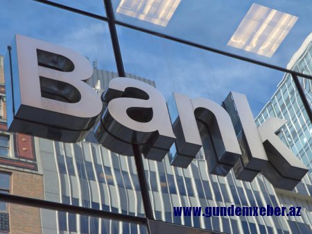 Rusiyada daha bir bankın lisenziyası ləğv edilib, digərinin lisenziyası geri çağırılıb