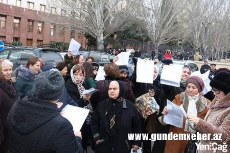 Hüquq müdafiəçisi hökumətə od püskürdü - ŞƏHİDLƏRİN QAN PULUNU VER!