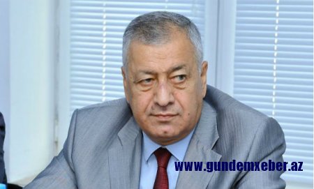 "Kimlərsə Elçin Şıxlı, Arif Əliyev və Qulu Məhərrəmlinin media ilə bağlı təkliflərini Prezidentə çatdırmırlar" — Vahid Əhmədov