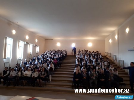 Binəqədidə yol polisi şagirdləri maarifləndirib hədiyyələr verdi –  FOTO/VİDEO