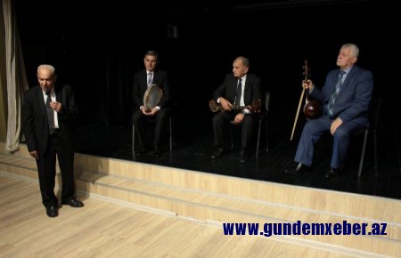 ADMİU-da “Bayatı-Qacar” muğamının təfsiri və nəzəri aspektləri” mövzusunda seminar keçirilib - FOTOLAR
