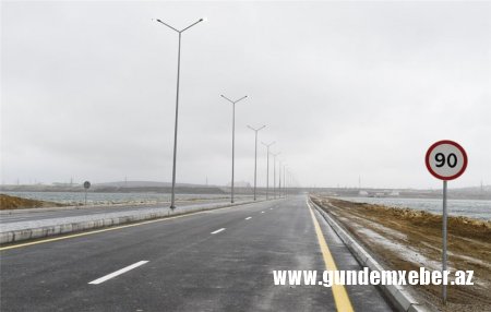 Prezident İlham Əliyev Bakıda yeni yol açılışında - FOTOLAR