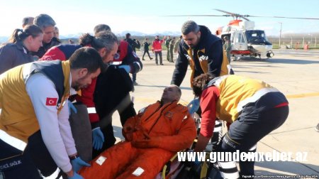 Türkiyənin Qara dəniz sahilində yük gəmisi batıb