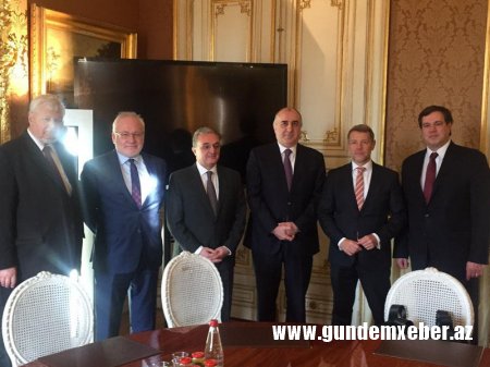 Rusiyalı ekspert: "Rəsmi Moskva İrəvana təzyiqini artırır"