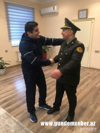 Əli Abdalov Mehman Hüseynovla barışdı - Video
