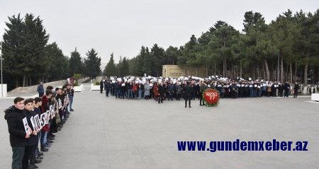 "Xocalıya ədalət!” devizi altında Sumqayıt Dövlət Universitetinin professor-müəlim və tələbə heyəti yürüş etdi - FOTO