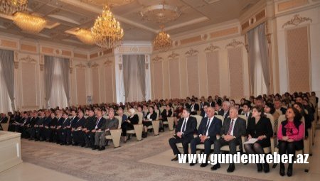 Abşeronda hesabat iclası keçirildi -FOTOLAR