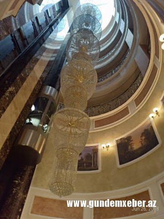 SABİQ NAZİRİN BİR HOTEL-KAZİNOSU DA MİNSKDƏ TAPILDI – Fotolar