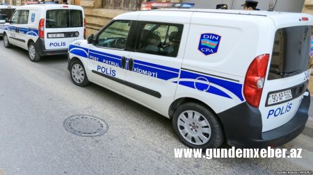 Siyasi fəal: 'Xanımımı polisə aparıblar, oğlumu küçədə saxlayıblar'