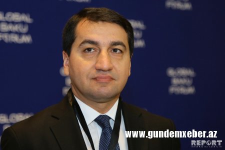 Hikmət Hacıyev: "Minsk qrupu həmsədrlərinin son bəyanatı məhz Ermənistana ünvanlanıb"