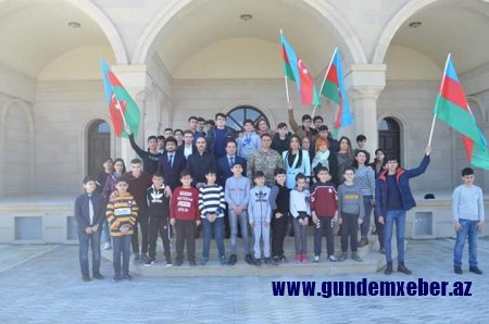 İncəsənət nümayəndələri Cocuq Mərcanlıda əsgərlərimizlə birgə yel çərşənbəsini keçirib -FOTOLAR