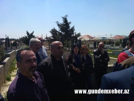 Bloger Mehman Qələndərovun xatirəsi yad edilib