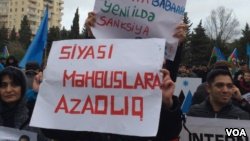 Hüquq müdafiəçiləri daha 11 nəfəri siyasi məhbus kimi tanıyıb