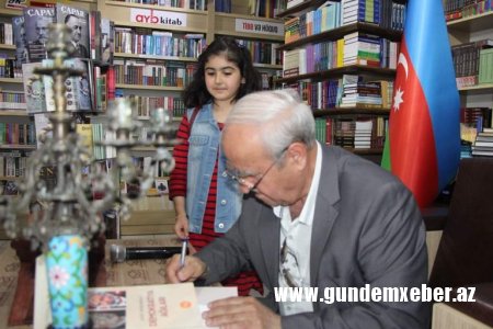 Rəsulzadə və Elçibəy haqqında hekayələr kitabı təqdim olundu