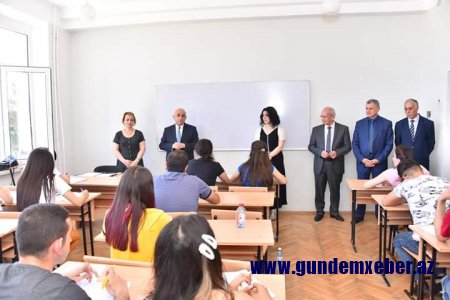 Rektor yaz imtahan sessiyasının gedişini izlədi - FOTOLAR