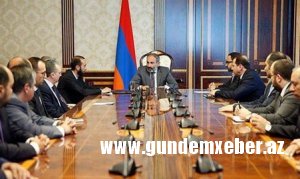 Erməni politoloq: Paşinyan hökumətinin daxilində çəkişmələr artır