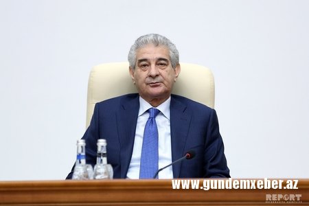 Əli Əhmədov maaşının 50 faizini Silahlı Qüvvələrə Yardım Fonduna köçürüb