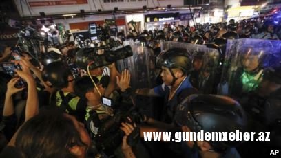 Honq-Konqda nümayişçilər polislə toqquşub