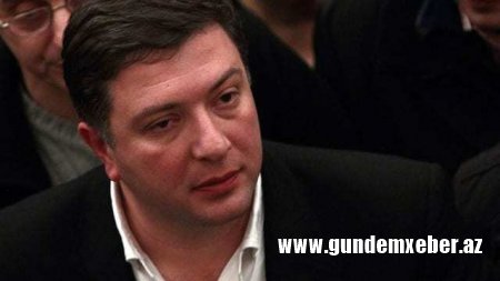 Gürcüstanın müxalifət liderlərindən biri dindirilməyə çağırılıb