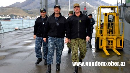 Azərbaycanlı general ABŞ donanmasında komandan təyin olundu (FOTOLAR)