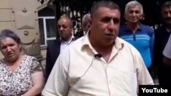 “Tərtər işi” üzrə həbs edilmiş hərbi qulluqçuların ailə üzvləri piket keçirib
