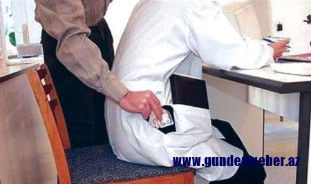 QAX RAYON MƏRKƏZI XƏSTƏXANASINDA BIABIRÇILIQ: XƏSTƏLƏRDƏN BELƏ RÜŞVƏT ALINIR - VIDEO