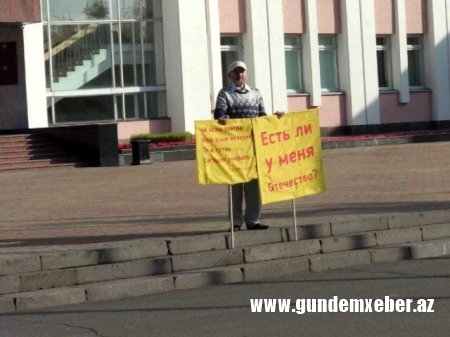 "Ana dilim unuduldu" deyib, özünü yandırdı - Ölkə şokda
