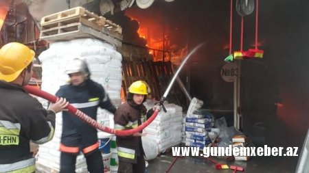 “EuroHome”da yanğını söndürmək üçün üç helikopter cəlb olundu - FOTO