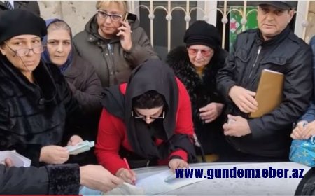 Nazirliyin qarşısında aksiya: "Deyirlər ki, siçovullu yerdən çıxmısınız"