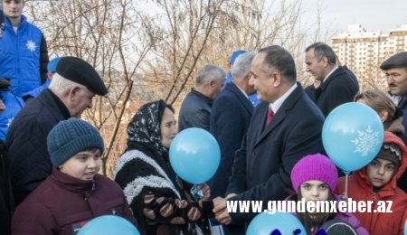 Seçicilər deputatlığa namizədə tapşırıqlar verir - FOTOLAR  