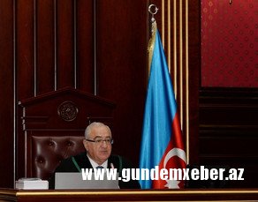 Ali Məhkəmənin 7 hakimi təqaüdə göndərildi