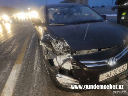 Bakıda bir neçə avtomobilin toqquşması tıxac yaratdı - FOTO