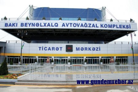 Bölgələr üzrə avtobuslarda sərnişin sıxlığının azaldığı və artdığı ərazilər açıqlanıb