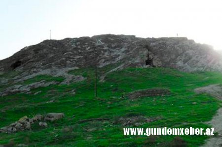 İcra başçısı “Razin dağı”nın qabağını satıb (FOTO)