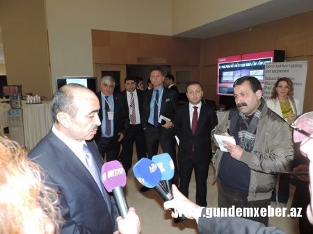 Əli Həsənov qeyr-ciddi adamların müdafiəsində... - Ondan faydalananlar niyə qeybə çəkilib?
