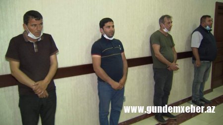 Bölgələrdə qeydiyyatda olan şəxsləri qeyri-qanuni yollarla Bakı şəhərinə gətirən sərnişin mikroavtobuslarının sürücüləri saxlanılıblar -FOTO