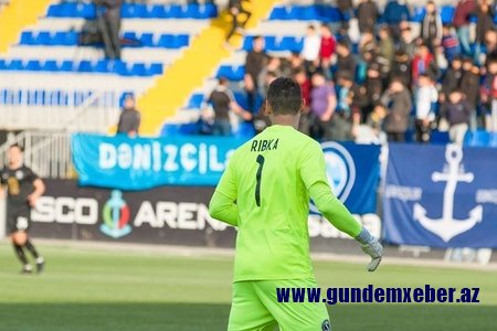 Ukraynalı futbolçu Azərbaycanı tərk etdi