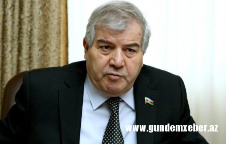 “Guya azərbaycanlılar rusların sayəsində bir xalq olub, əlifba və yazı qazanıb” – Sabir Rüstəmxanlı