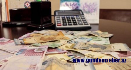 Azərbaycanda GÖMRÜK PARADOKSU: - İdxal və ixrac azalsa da, gömrük yığımları artıb