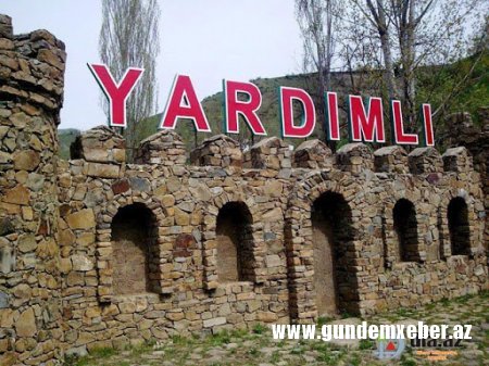 Yardımlıda rəsmən Ramiz Mehdiyev ab-havası hökm sürür... - Nə başçı, nə da müavinləri özlərini dəyişə bilmirlər...