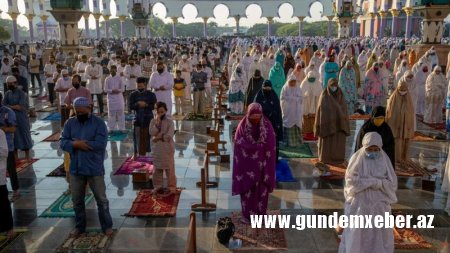 Pandemiya dövründə Qurban bayramı: Ayasofyadan Heydər məscidinə kimi - şəkillər