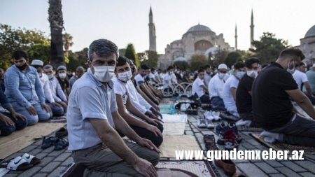Pandemiya dövründə Qurban bayramı: Ayasofyadan Heydər məscidinə kimi - şəkillər