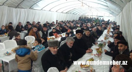 Evində təziyə mərasimi keçirən ilahiyyatçı həbs edildi