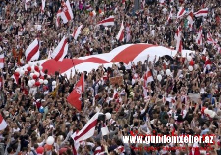 İTAƏTKAR BELARUSLARI ETİRAZ ETMƏYƏ NƏ VADAR EDİR? –"Bütün günahlar Putindədir"