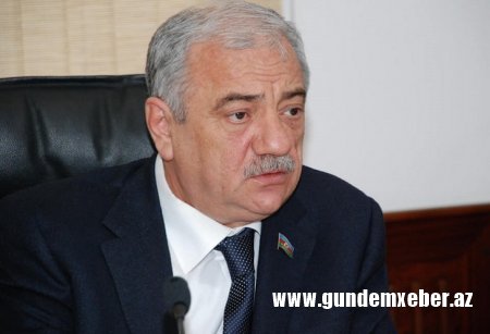 Səttar Mehbalıyev ailəsini ölkədən qaçırdıb? - İDDİA