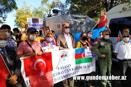 İstanbulda Azərbaycan Ordusuna dəstək aksiyası keçirilir