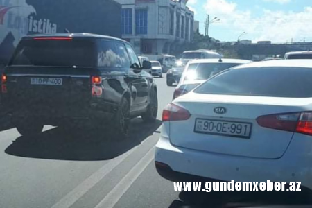Bakıda 10 PP 400 nömrəli "Rang Rover" qaydanı belə pozdu (VİDEO)