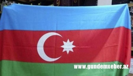 Bakıda dükanlarda bayraq satan işbazlar... - QİYMƏT ARTIMI