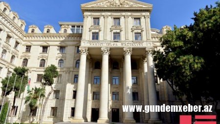 Ermənistan mülki vətəndaşları və jurnalistləri hədəf alır